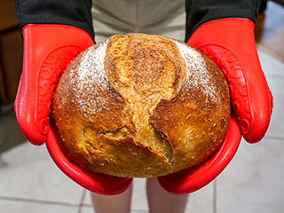 Crisp, crackly crust Crisp, crackly crust