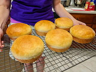 The buns are light and puffy! The buns are light and puffy!
