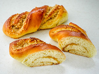 Walnut-filled version Walnut-filled version