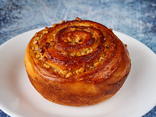 Walnut-filled roll Walnut-filled roll